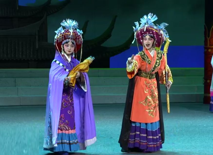 《奢香夫人》，黔劇劇目。編劇俞百?。▓坦P）、朱云鵬。根據明初古水西諾蘇部族主穆（君主）、貴州宣尉使、誥封...